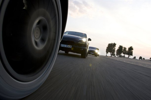 new-cayenne-autocar-test