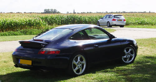 996