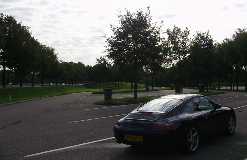 996