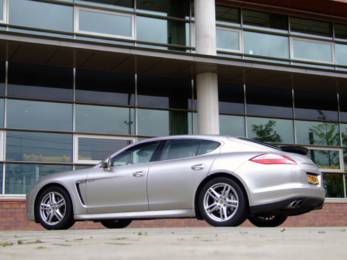 panamera-hybrid-rijtest