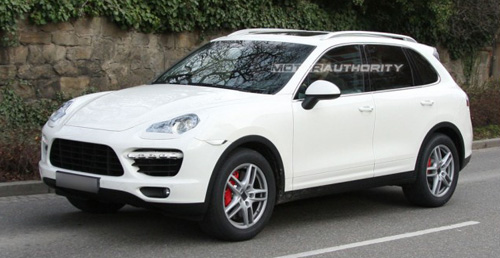 2011-cayenne-white
