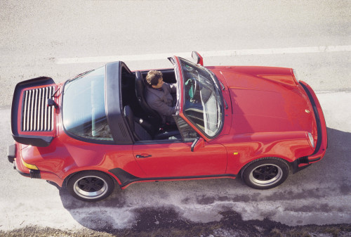 911-3-2-Targa-Turbolook-I-1988